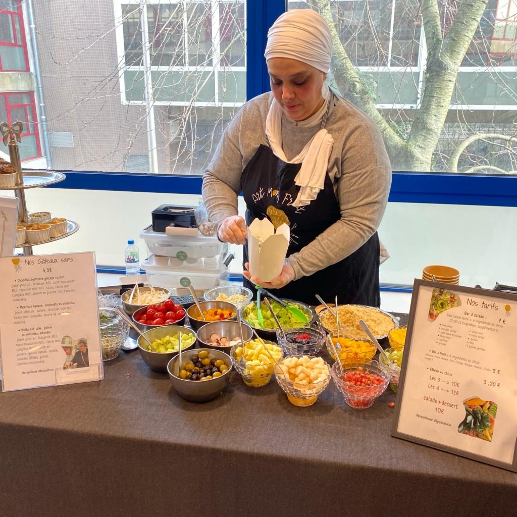 8 mars 24 bar a salade et fruit